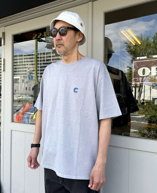 CHALLENGER - PIGMENT C PATCH TEE - GRAY