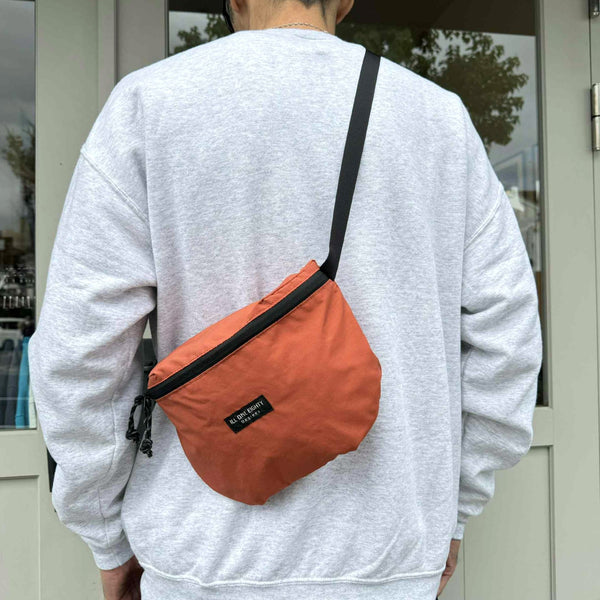 ILL ONE EIGHTY - ONE PANEL BAG - ORANGE