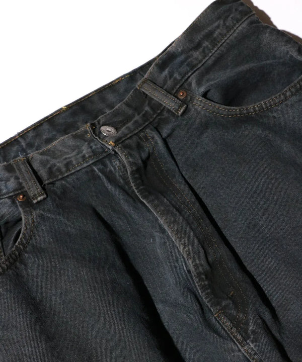 THRIFTY LOOK - LEVIS 550 ONE-TUCK PANTS - BLACK