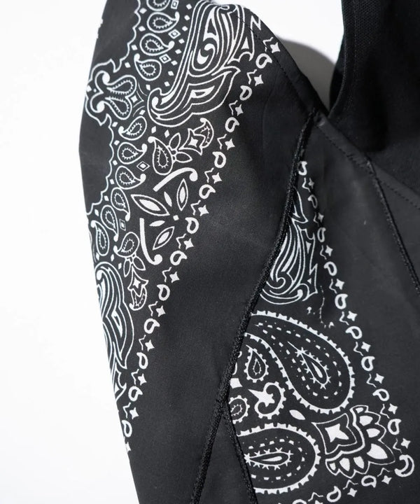 THRIFTY LOOK - HAV-A-HANK TRIANGLE SMALL TOTE - BLACK