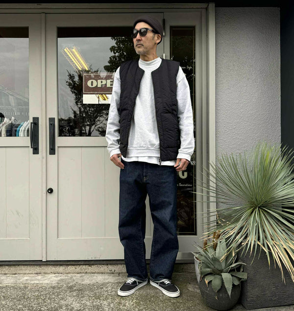 BIGMIKE - VERTICAL QUILTING VEST - BLACK