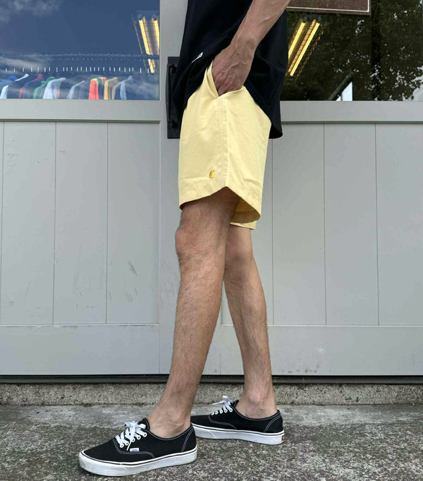 Carhartt WIP - CHASE SWIM TRUNKS - AIR YELLOW/GOLD
