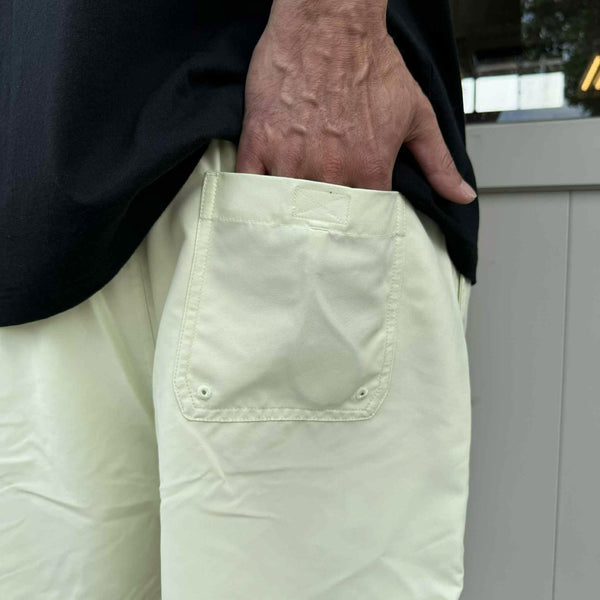 Carhartt WIP - CHASE SWIM TRUNKS - AIR GREEN/GOLD