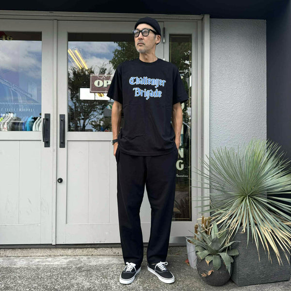 CHALLENGER - CLASSIC LOGO TEE - BLACK