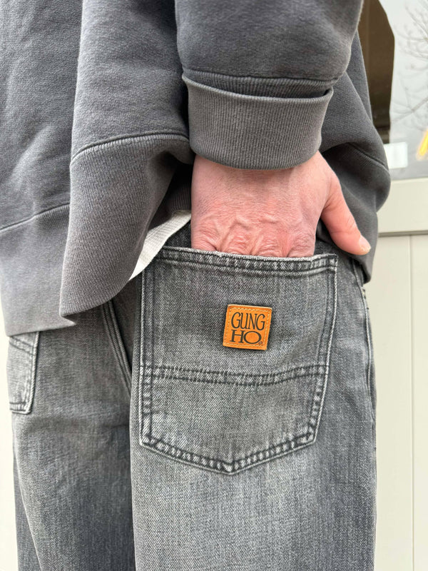 GUNG HO - DENIM TAPARED PANTS - BLACK