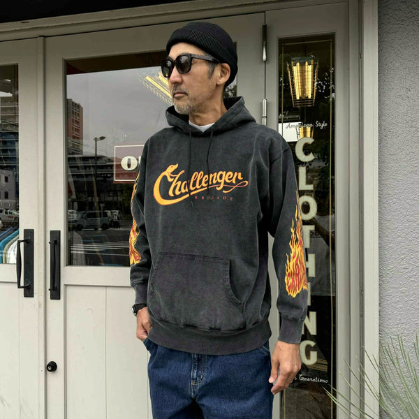 CHALLENGER - SNAKING LOGO HOODIE - BLACK