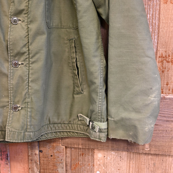 US.NAVY A2 デッキジャケット カーキー