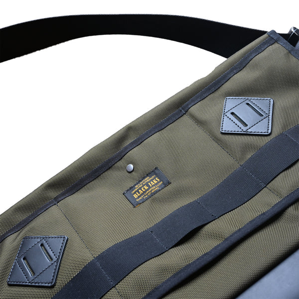 BLACK JAKS ×MASSTARD - MESSNGER BAG FROG - OLIVE