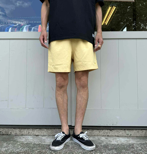 Carhartt WIP - CHASE SWIM TRUNKS - AIR YELLOW/GOLD