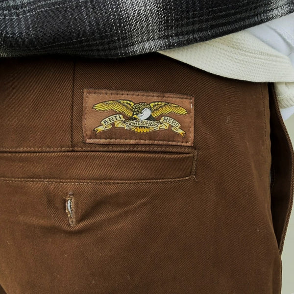 ANTIHERO - HECHO POR SKATE PANT - BROWN