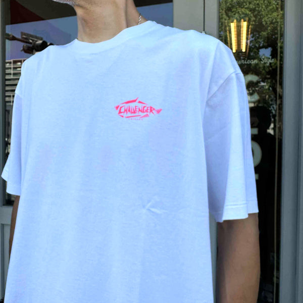 CHALLENGER - NEON WOLF TEE - WHITE