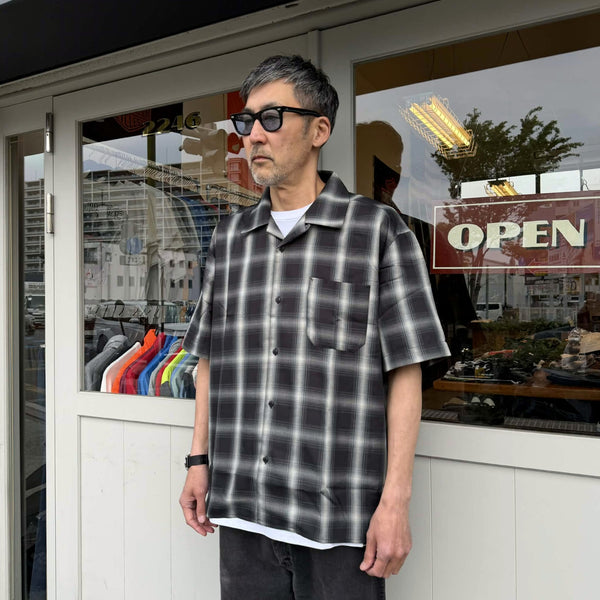 BIGMIKE - RAYON MIX OMBRE SLIT S/S SHIRTS - BLK × WHT