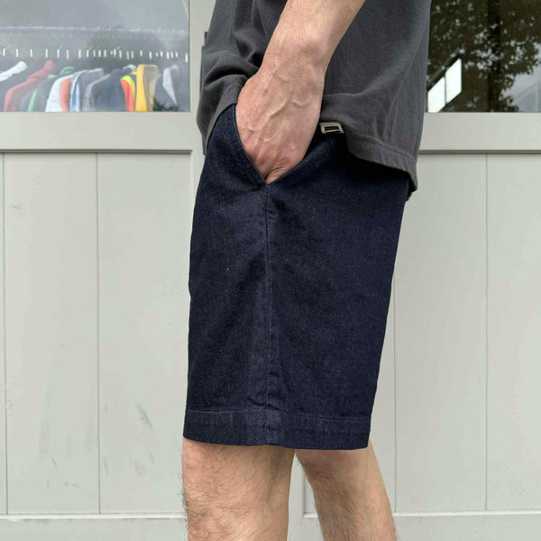 MR.OLIVE -ONE TUCK SHORTS - INDIGO