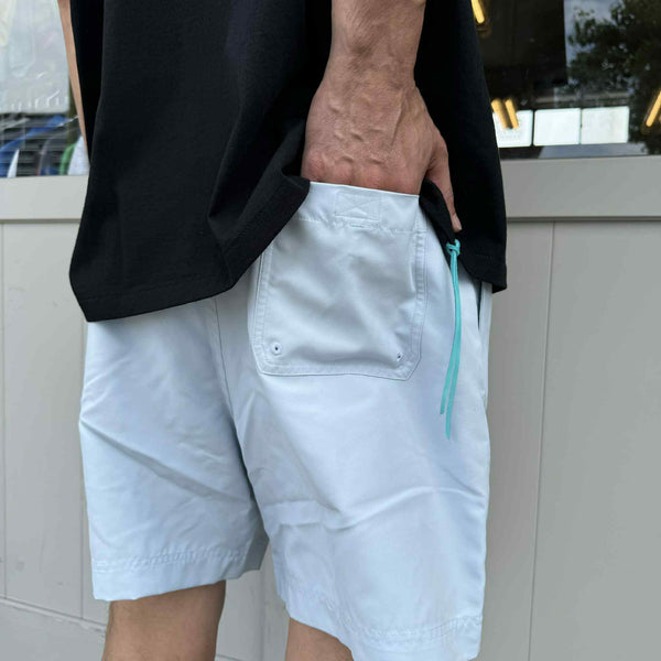 Carhartt WIP - CHASE SWIM TRUNKS - AIR SKY/GOLD