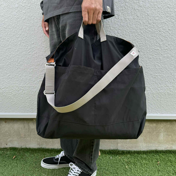 ILL ONE EIGHTY - UTILITY BAG - BLACK