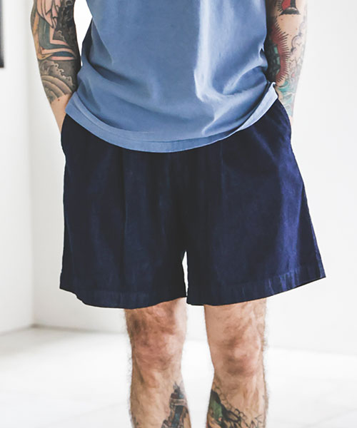 MR.OLIVE -ONE TUCK SHORTS - INDIGO