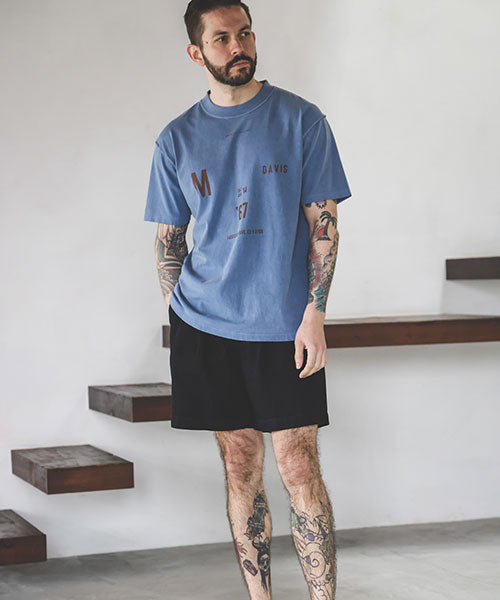 MR.OLIVE -ONE TUCK SHORTS - INDIGO