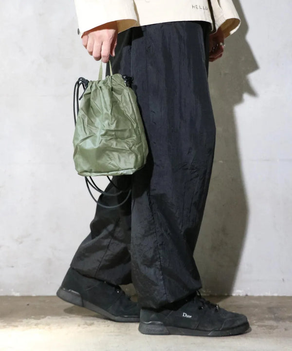 THRIFTY LOOK - RUBBER EFFECT BAG - S- OLIVE