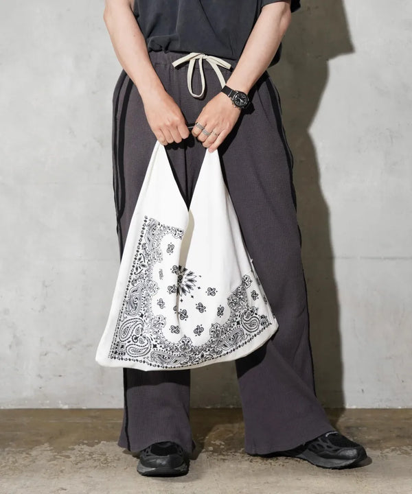 THRIFTY LOOK - HAV-A-HANK TRIANGLE LARGE TOTE - WHITE