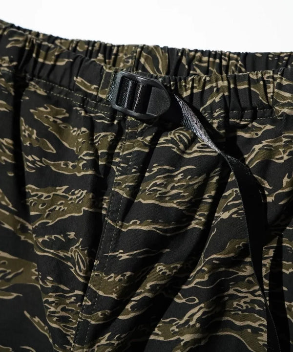 THRIFTY LOOK - PRINTED 90S CLIMBING SHORTS - TIGER CAMO