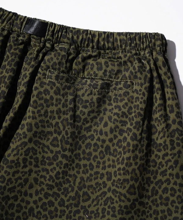 THRIFTY LOOK - PRINTED 90S CLIMBING SHORTS - GREEN LEOPARD