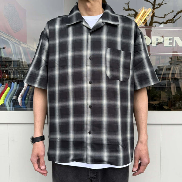 BIGMIKE - RAYON MIX OMBRE SLIT S/S SHIRTS - BLK × WHT
