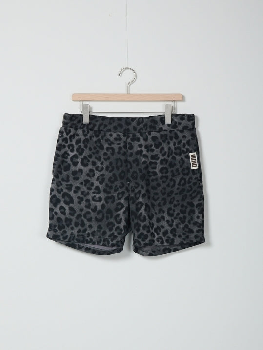 ILL ONE EIGHTY - LEOPARD SWEAT SHORTS - BLACK