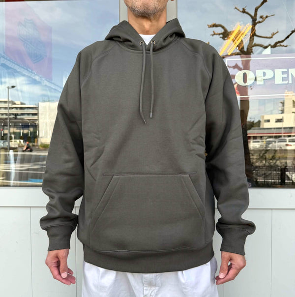 Carhartt WIP - HOODED CHASE SWEAT - SHUNGITE / GOLD
