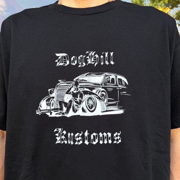 DOGHILL KUSTOMS - OLD ENGLISH CLASSIC CAR TEE  - BLACK