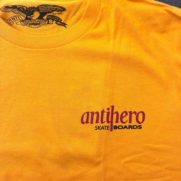 ANTIHERO -  THE BUCKY SS T-SHIRT - GOLD
