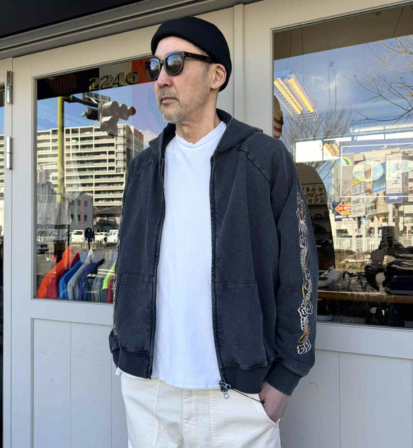 THRIFTY LOOK - EMBROIDERY ZIP-UP PARKA - BLACK