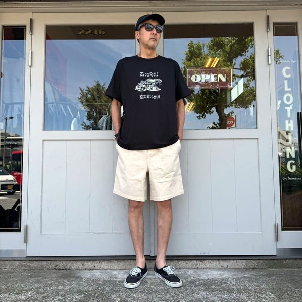 DOGHILL KUSTOMS - OLD ENGLISH CLASSIC CAR TEE  - BLACK