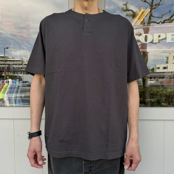 JACKMAN - HENLEYNECK T-SHIRT - INK BLACK