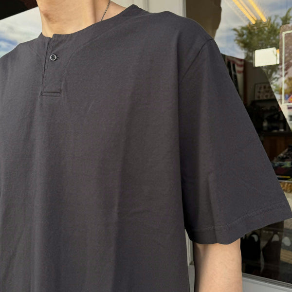 JACKMAN - HENLEYNECK T-SHIRT - INK BLACK